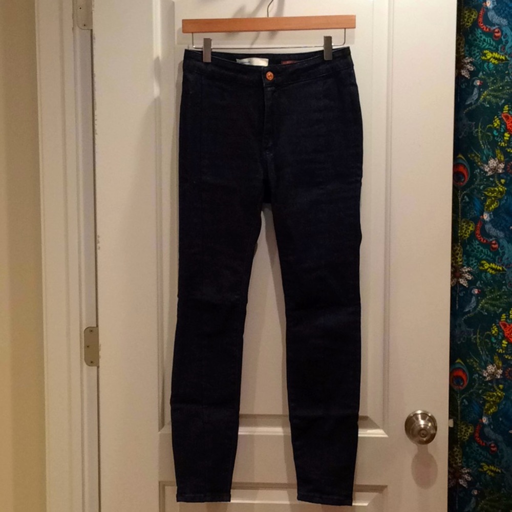 Stretchy jeans with gold sparkle